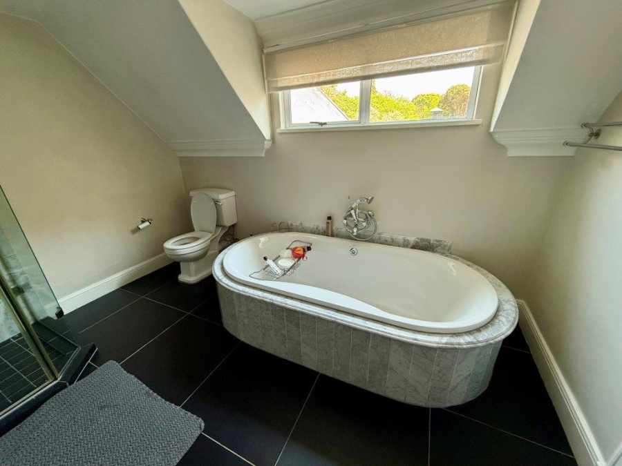 To Let 5 Bedroom Property for Rent in Melrose Gauteng