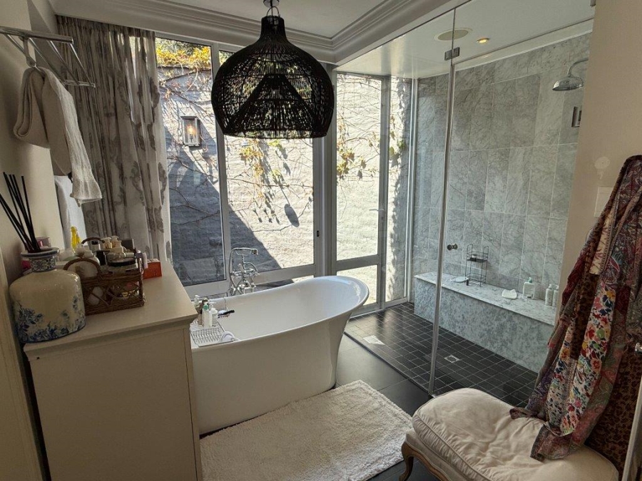 To Let 5 Bedroom Property for Rent in Melrose Gauteng
