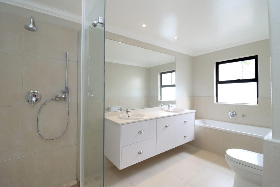 4 Bedroom Property for Sale in Norwood Gauteng