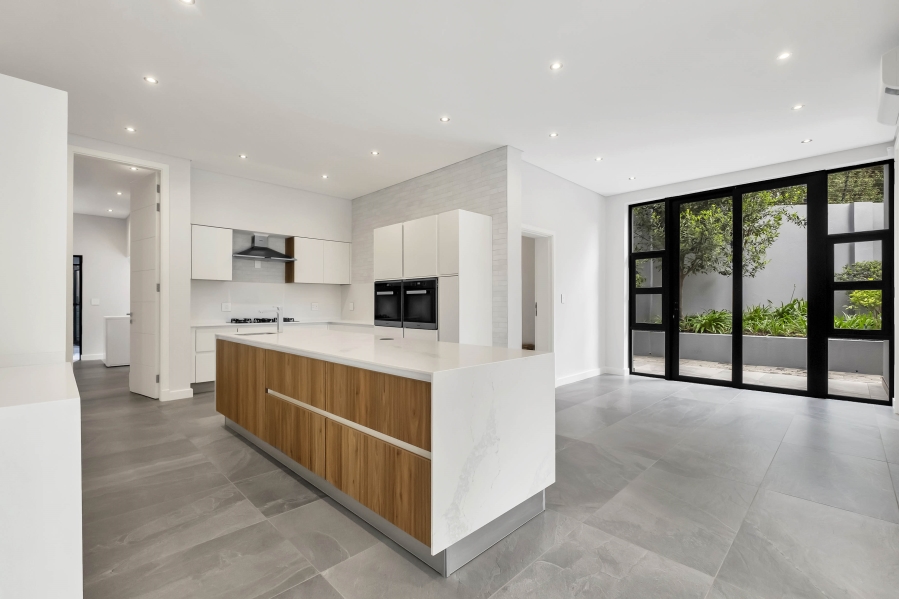 4 Bedroom Property for Sale in Illovo Gauteng