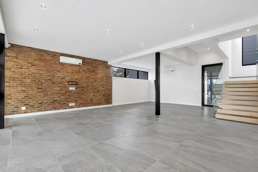 4 Bedroom Property for Sale in Illovo Gauteng