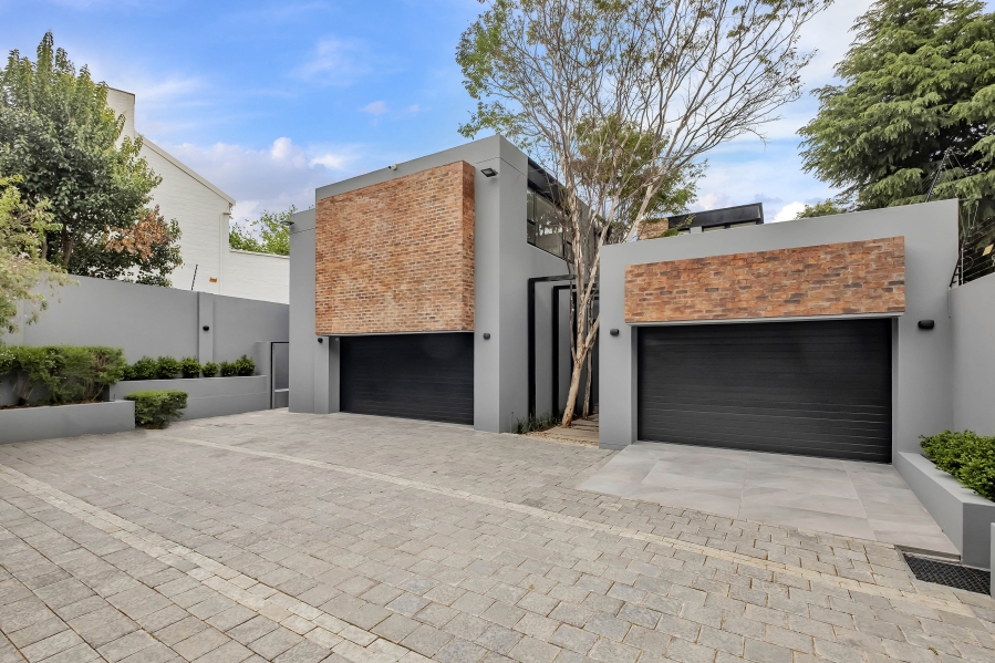 4 Bedroom Property for Sale in Illovo Gauteng