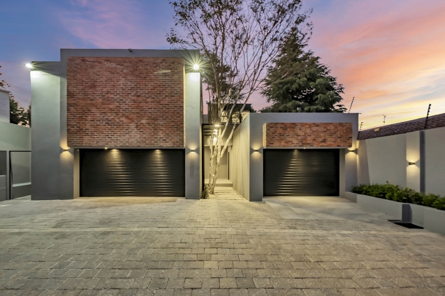 4 Bedroom Property for Sale in Illovo Gauteng