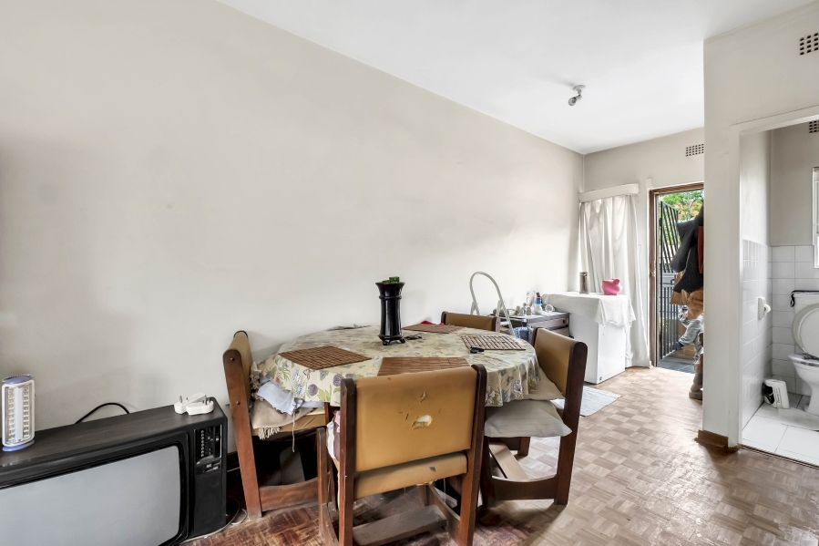 2 Bedroom Property for Sale in Windsor East Gauteng