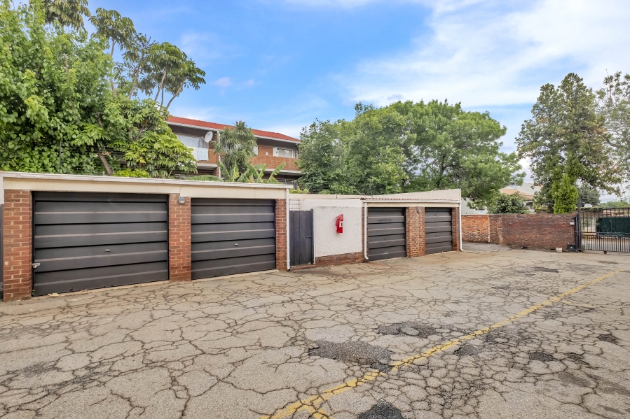 2 Bedroom Property for Sale in Windsor East Gauteng