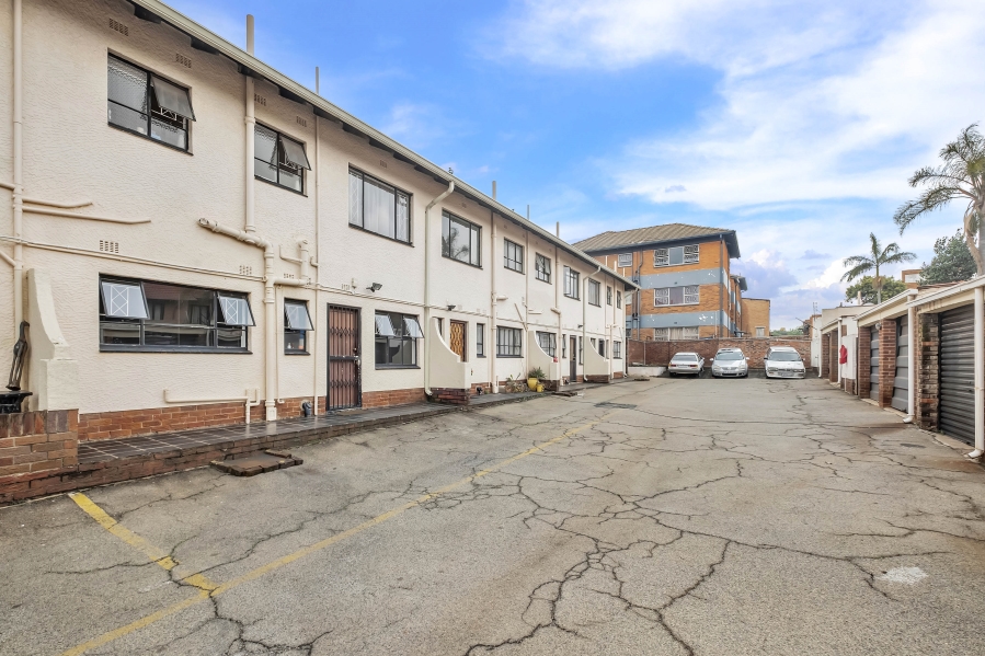 2 Bedroom Property for Sale in Windsor East Gauteng