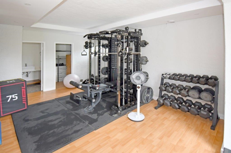 To Let 5 Bedroom Property for Rent in Dunkeld Gauteng