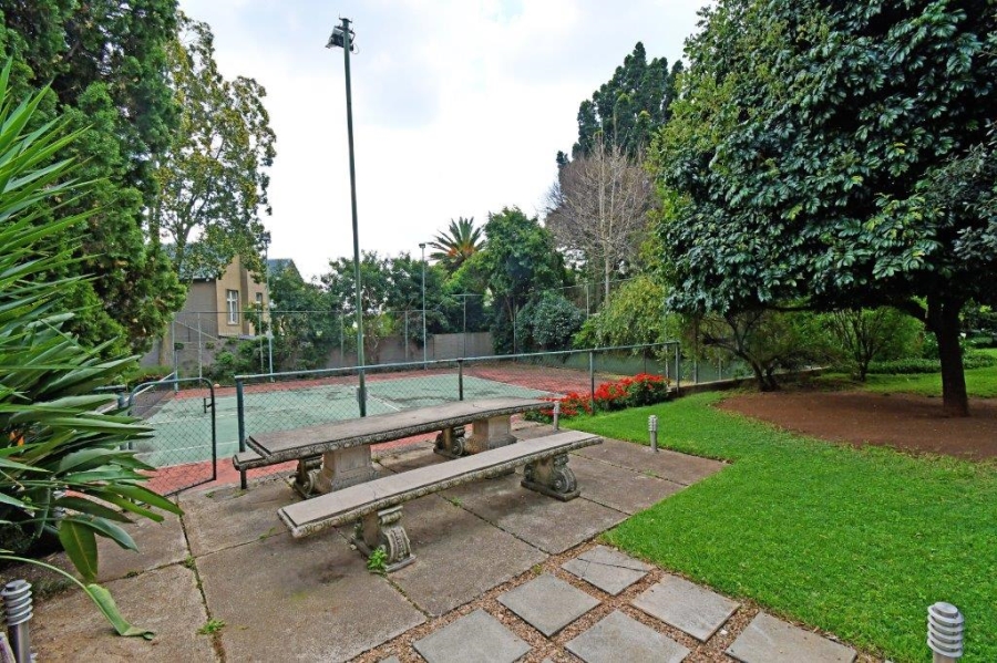 To Let 5 Bedroom Property for Rent in Dunkeld Gauteng
