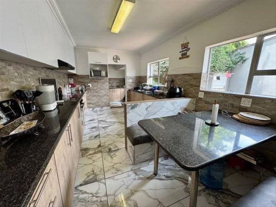 3 Bedroom Property for Sale in Birchleigh Gauteng