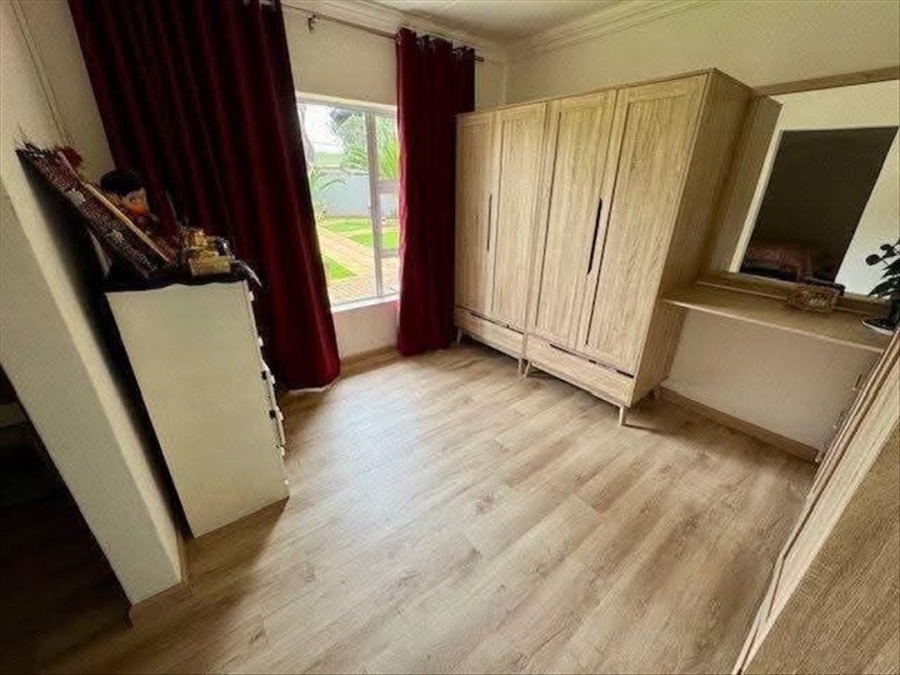 3 Bedroom Property for Sale in Birchleigh Gauteng