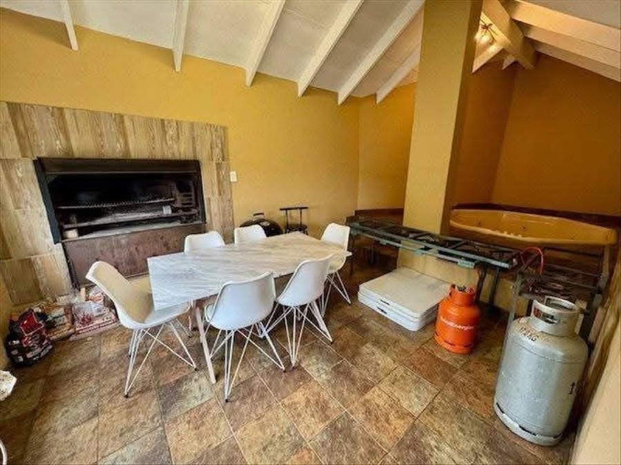 3 Bedroom Property for Sale in Birchleigh Gauteng