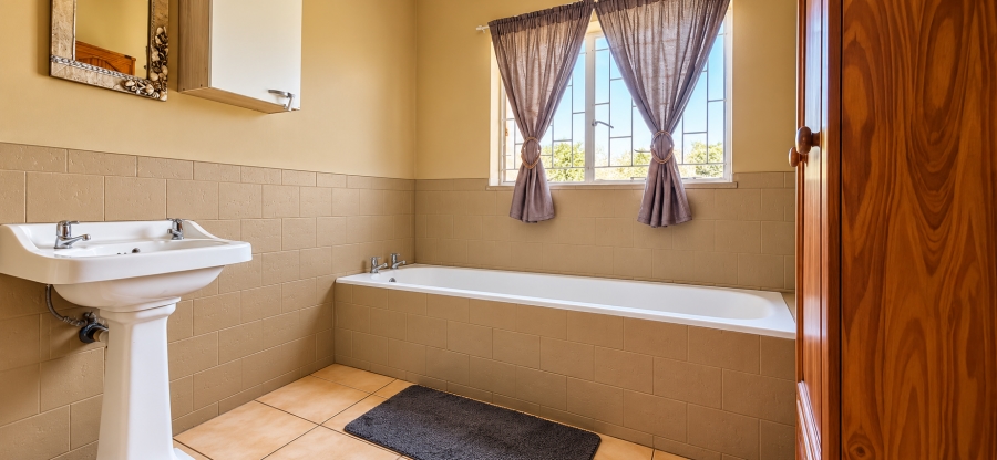 3 Bedroom Property for Sale in Brakpan Central Gauteng