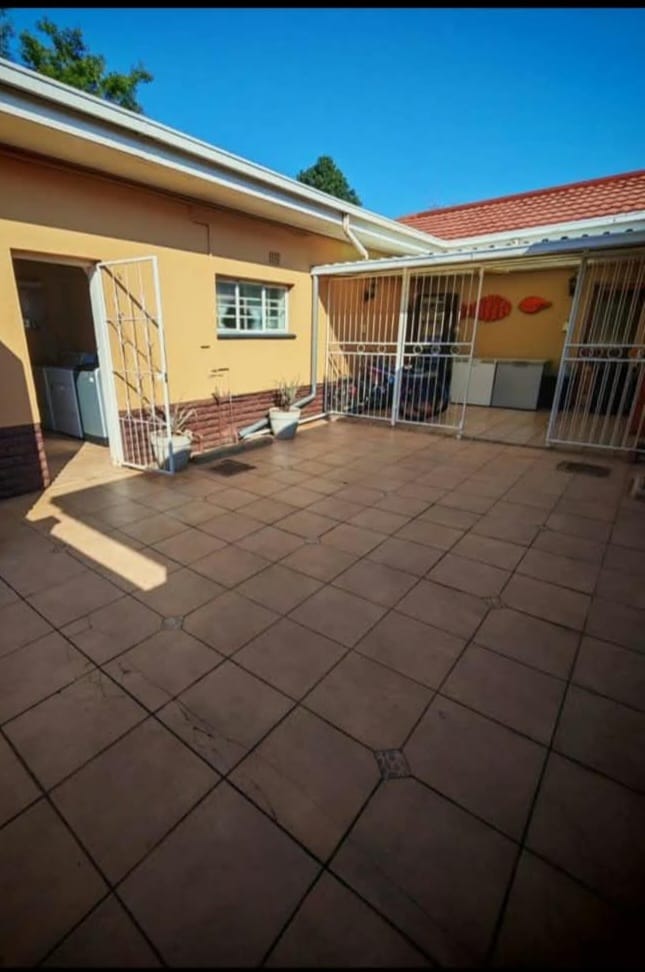 3 Bedroom Property for Sale in Moregloed Gauteng
