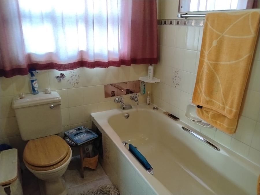 4 Bedroom Property for Sale in Dalpark Gauteng