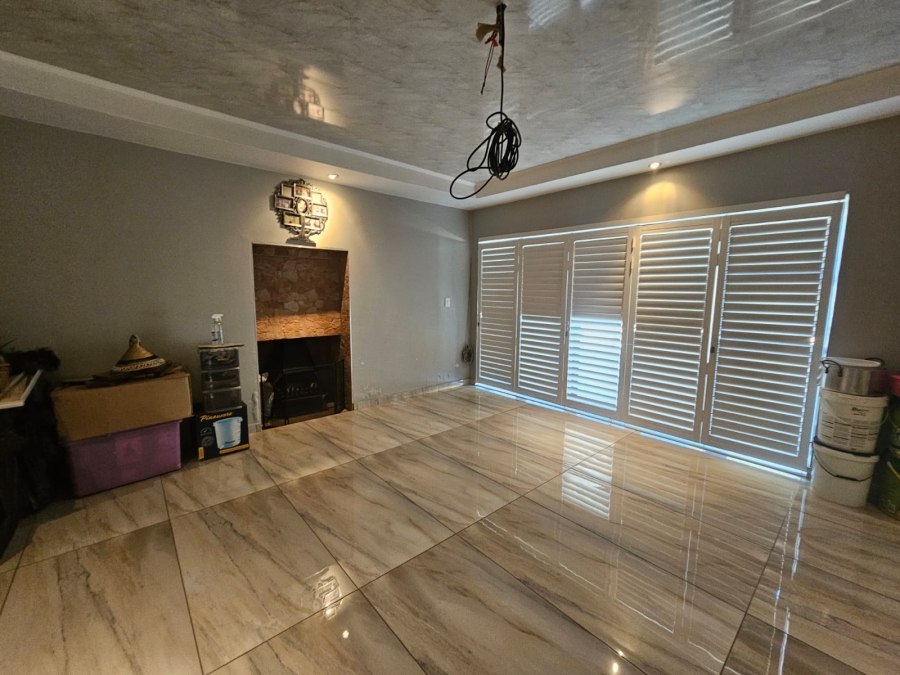 To Let 6 Bedroom Property for Rent in Zambezi Country Estate Gauteng