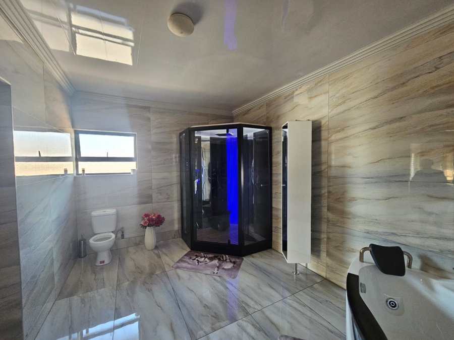To Let 6 Bedroom Property for Rent in Zambezi Country Estate Gauteng