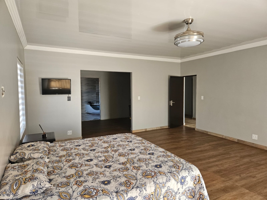 To Let 6 Bedroom Property for Rent in Zambezi Country Estate Gauteng