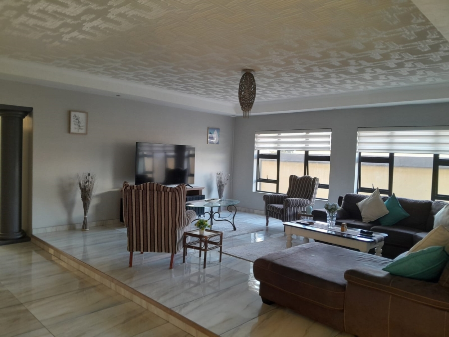 To Let 6 Bedroom Property for Rent in Zambezi Country Estate Gauteng