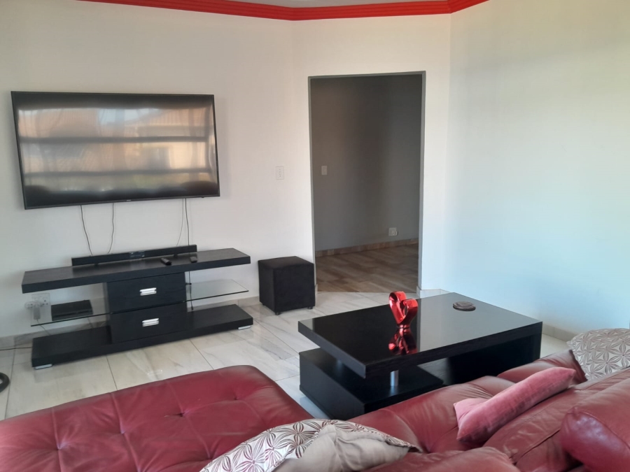 To Let 6 Bedroom Property for Rent in Zambezi Country Estate Gauteng