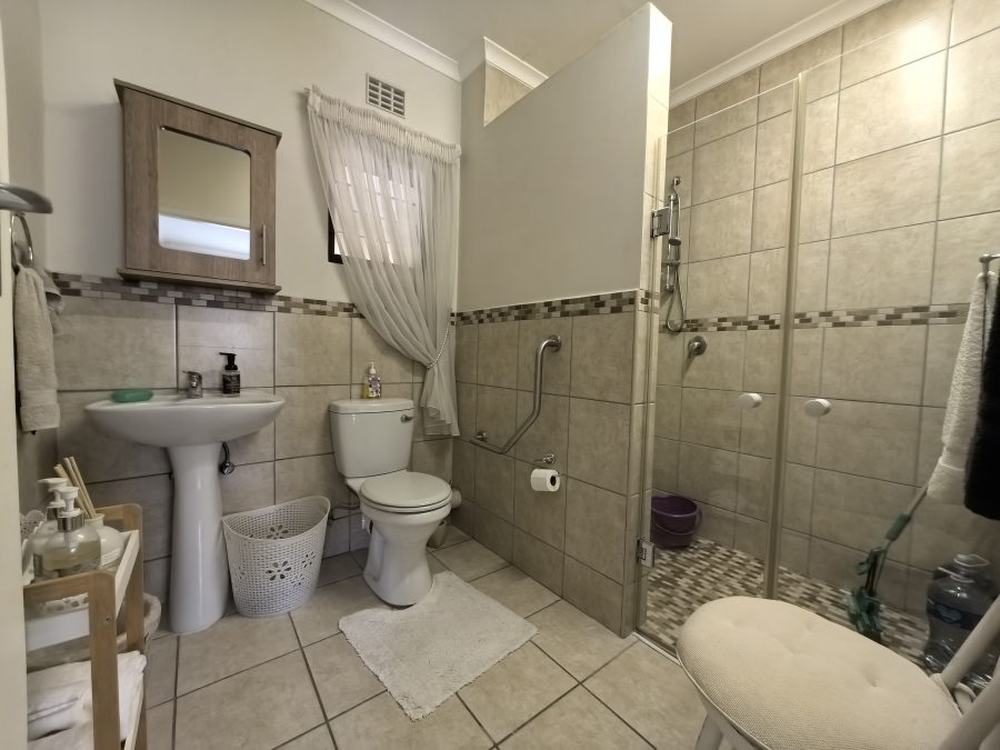 1 Bedroom Property for Sale in Olivedale Gauteng