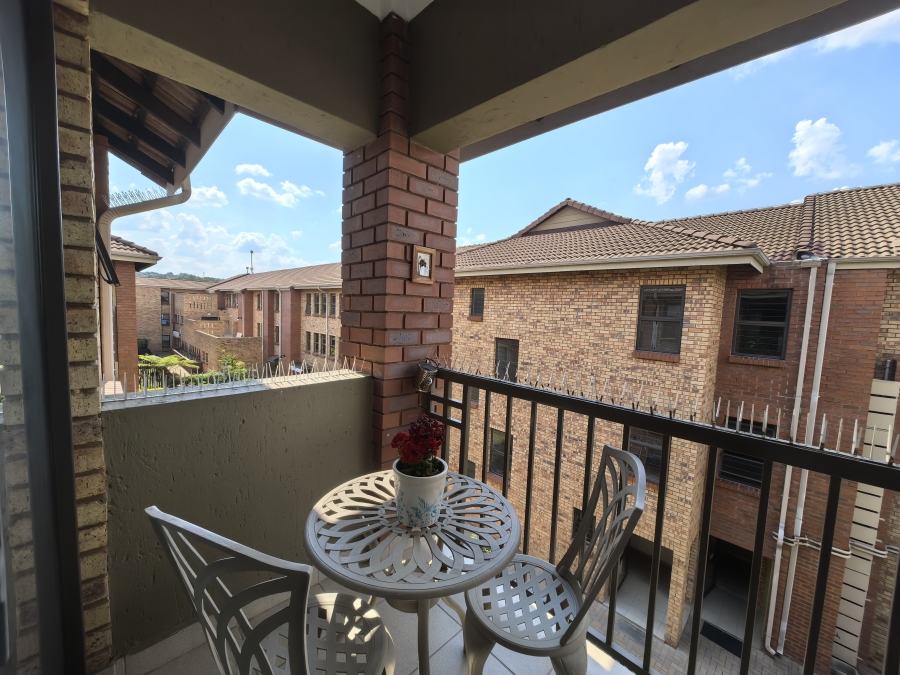 1 Bedroom Property for Sale in Olivedale Gauteng