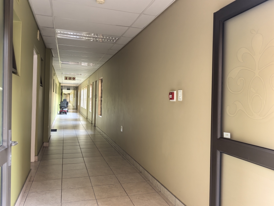 1 Bedroom Property for Sale in Olivedale Gauteng