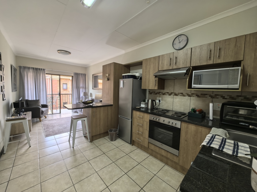 1 Bedroom Property for Sale in Olivedale Gauteng