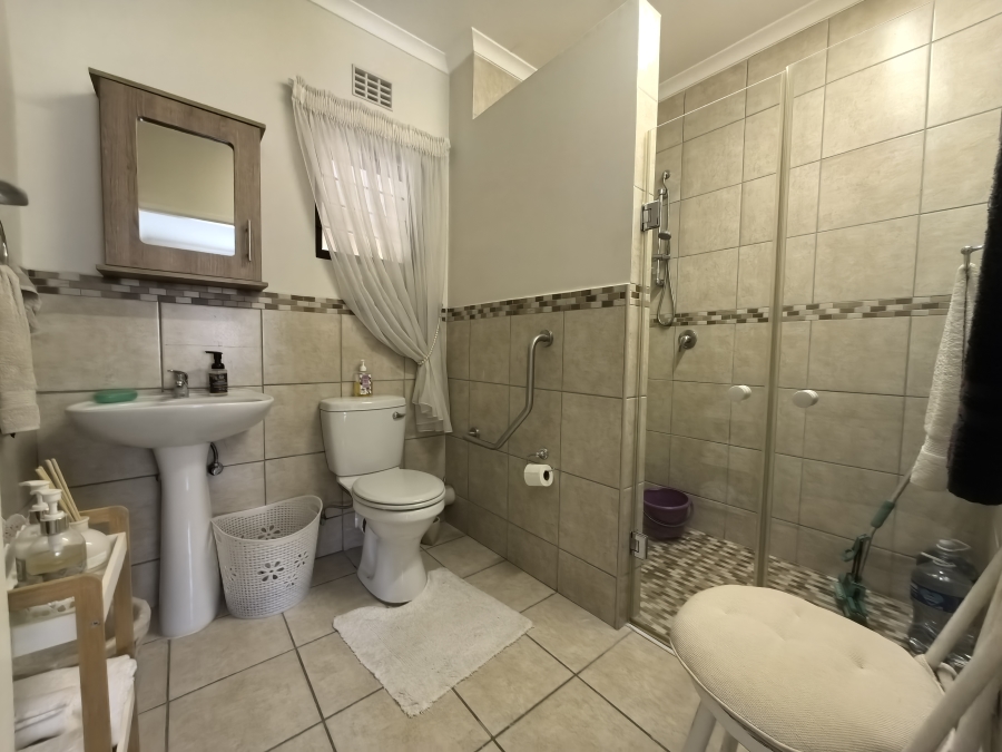 1 Bedroom Property for Sale in Olivedale Gauteng
