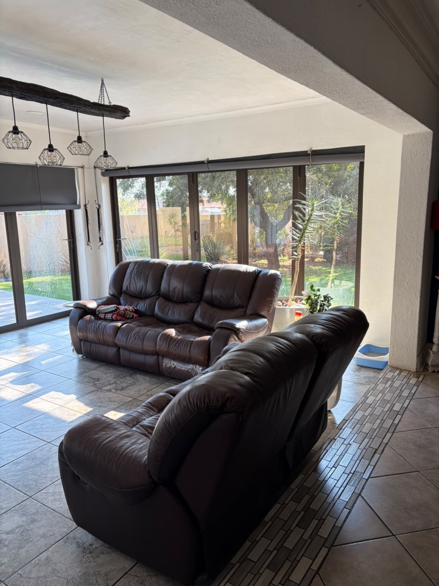 4 Bedroom Property for Sale in Riversdale Gauteng