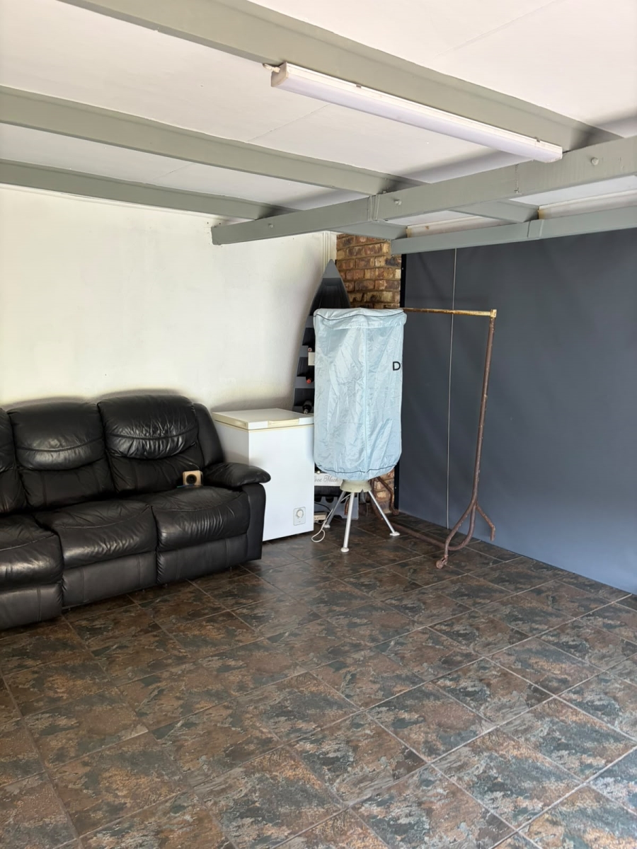 4 Bedroom Property for Sale in Riversdale Gauteng