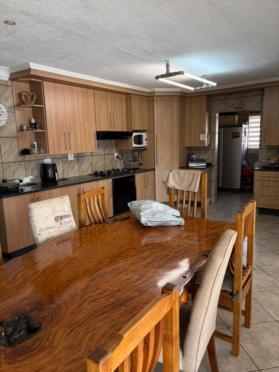 4 Bedroom Property for Sale in Riversdale Gauteng