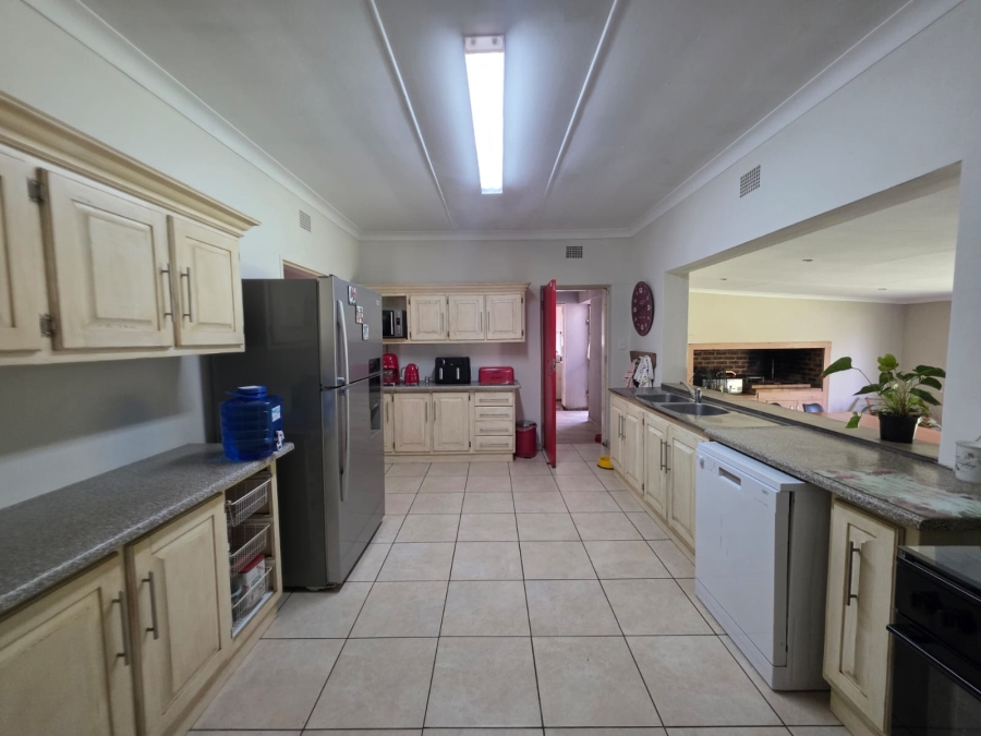3 Bedroom Property for Sale in Vanderbijlpark SW 5 Gauteng