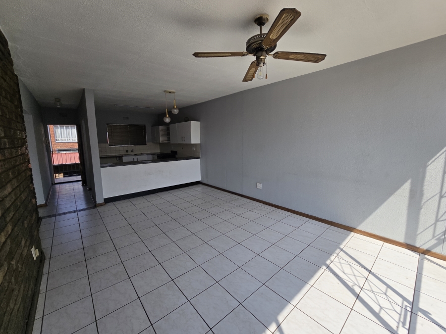 2 Bedroom Property for Sale in New Redruth Gauteng