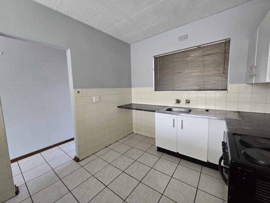 2 Bedroom Property for Sale in New Redruth Gauteng