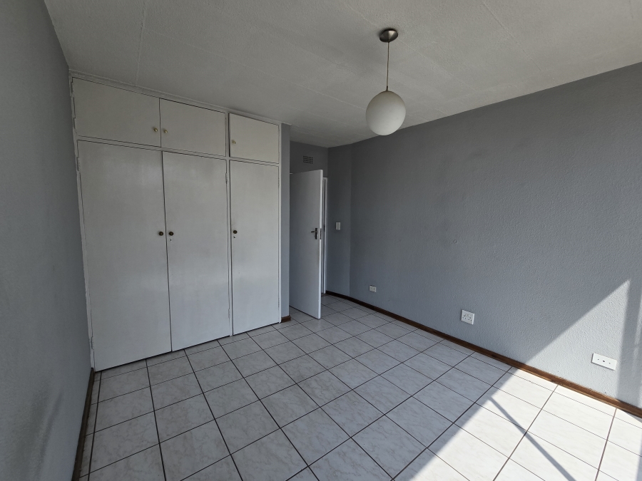 2 Bedroom Property for Sale in New Redruth Gauteng