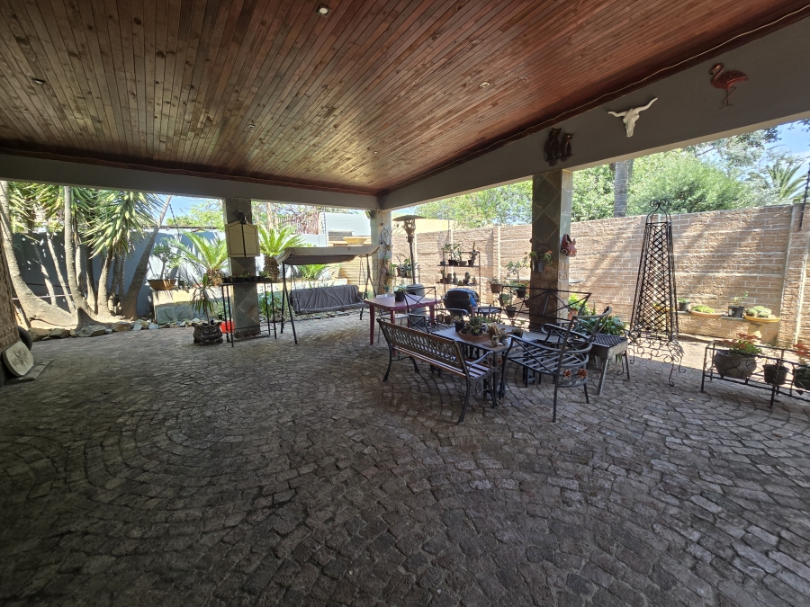 4 Bedroom Property for Sale in Parkhill Gardens Gauteng
