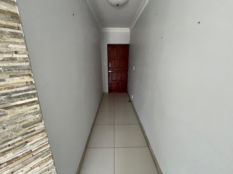 To Let 3 Bedroom Property for Rent in New Market Park Gauteng