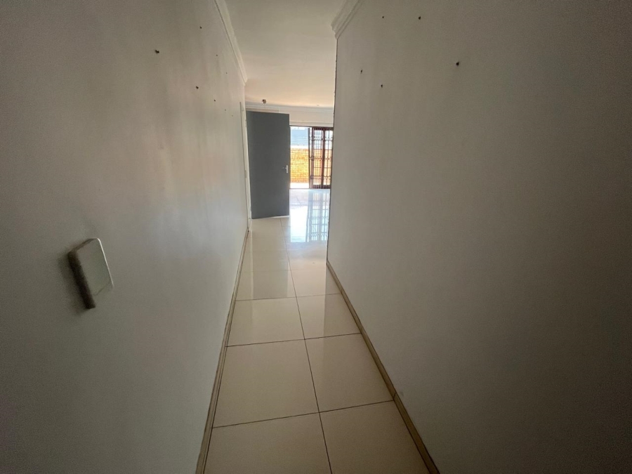 To Let 3 Bedroom Property for Rent in New Market Park Gauteng