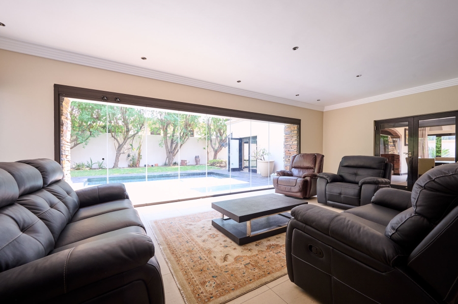 5 Bedroom Property for Sale in Kyalami Crest Estate Gauteng