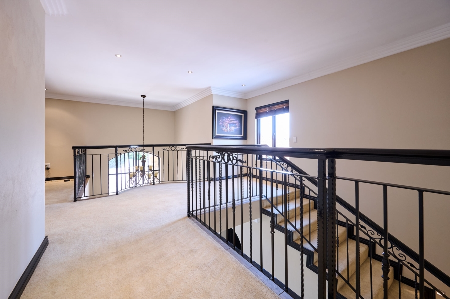 5 Bedroom Property for Sale in Kyalami Crest Estate Gauteng