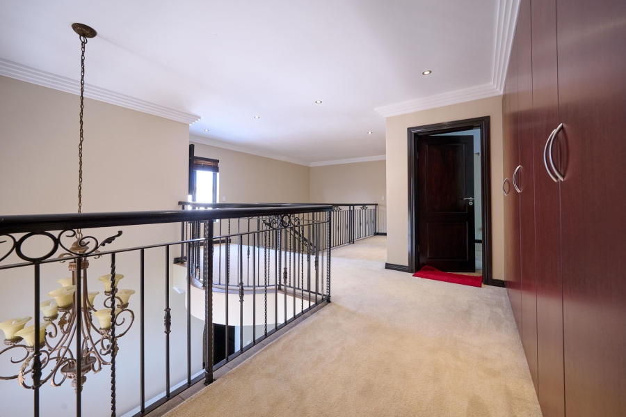 5 Bedroom Property for Sale in Kyalami Crest Estate Gauteng