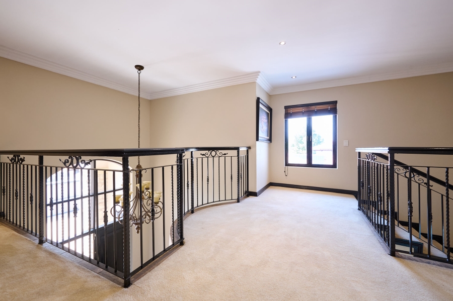 5 Bedroom Property for Sale in Kyalami Crest Estate Gauteng