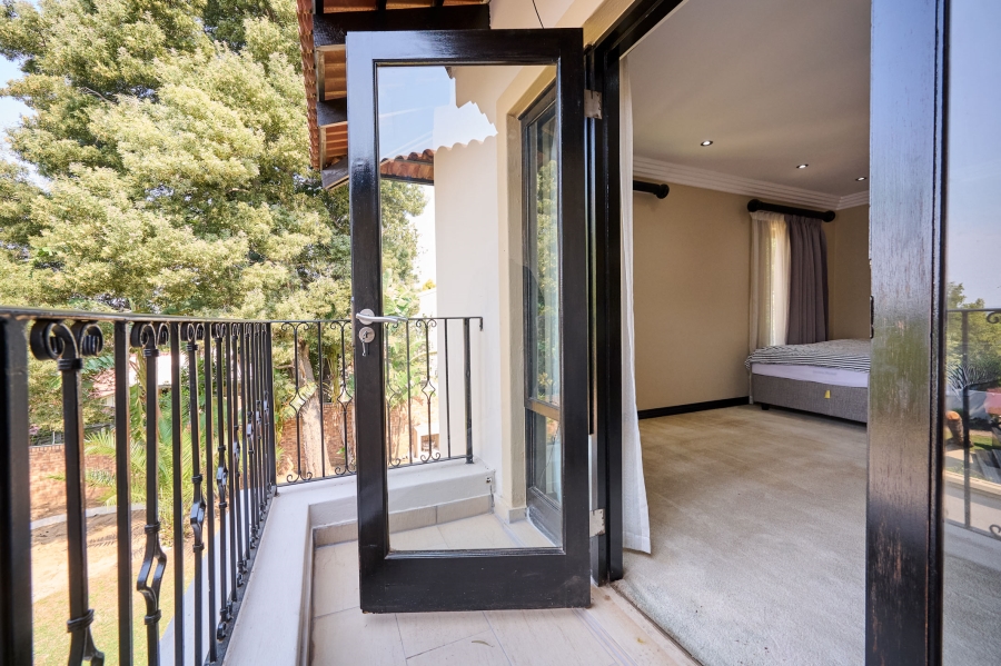 5 Bedroom Property for Sale in Kyalami Crest Estate Gauteng