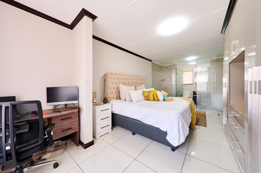 2 Bedroom Property for Sale in Carlswald Gauteng