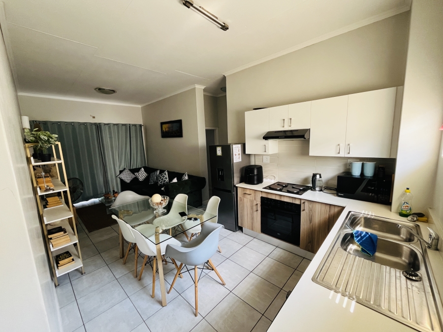 To Let 2 Bedroom Property for Rent in Witfield Gauteng