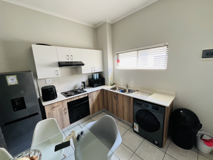 To Let 2 Bedroom Property for Rent in Witfield Gauteng
