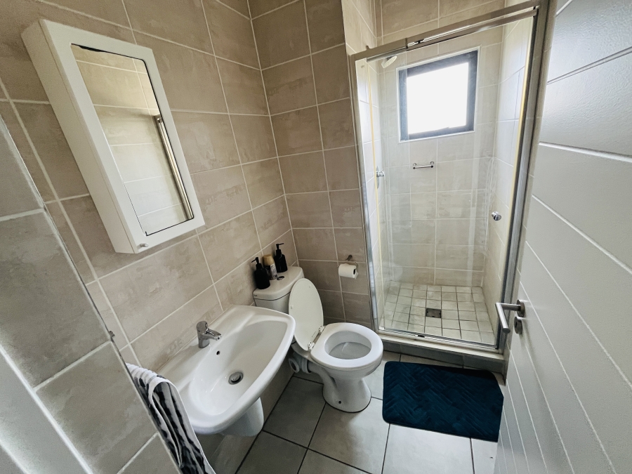 To Let 2 Bedroom Property for Rent in Witfield Gauteng