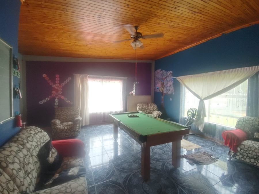 To Let 4 Bedroom Property for Rent in Falcon Ridge Gauteng