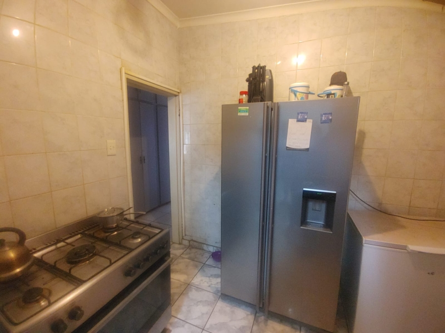 To Let 4 Bedroom Property for Rent in Falcon Ridge Gauteng