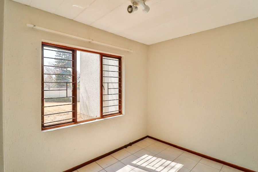 3 Bedroom Property for Sale in Bloubosrand Gauteng